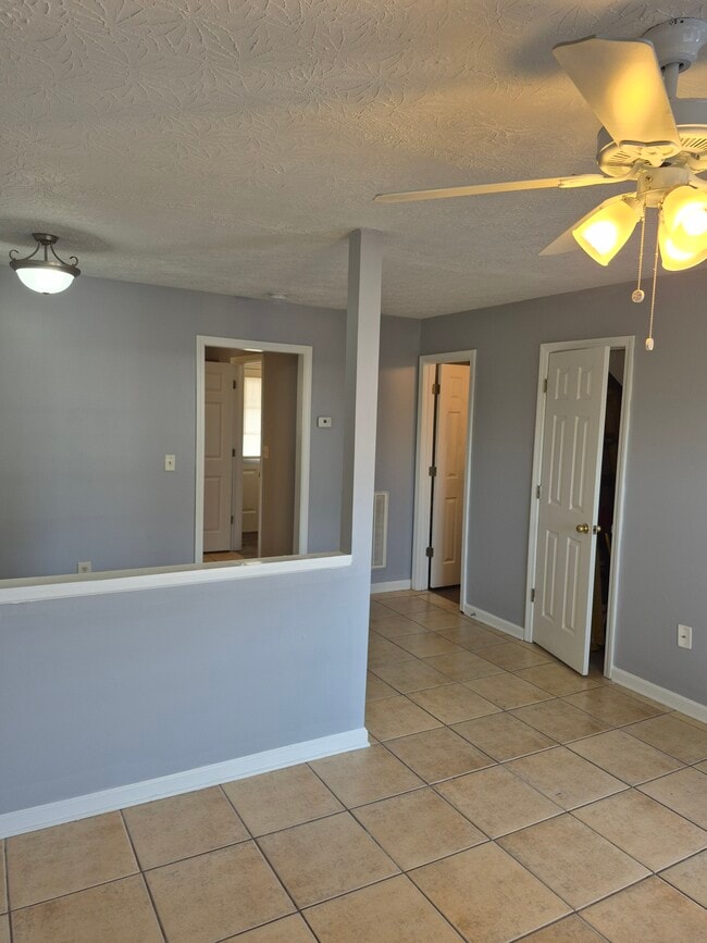 Photo - 79 Point Place Dr