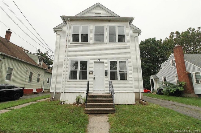 42 Derby St Unit 2