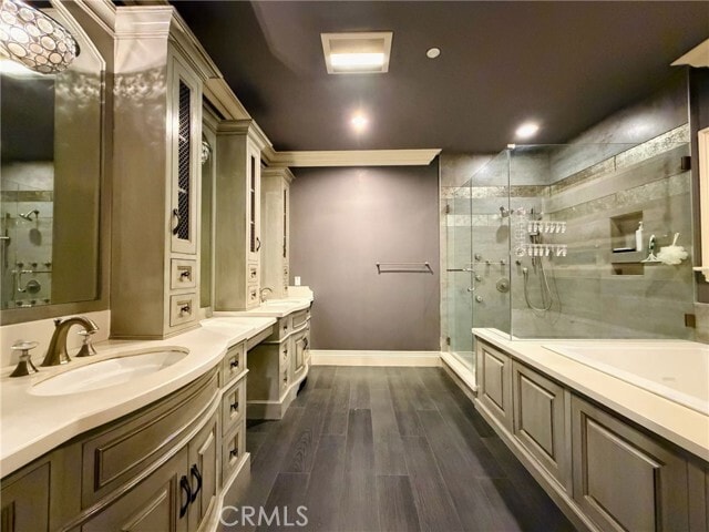 Photo - 150 W Naomi Ave