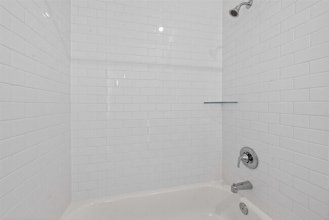 Photo - 16739 Lake Austin St