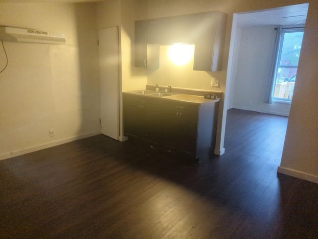 Photo - 9XX Willow Ave