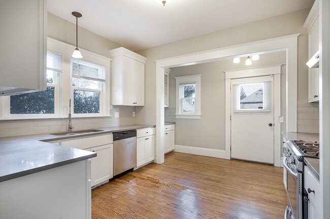 Photo - 5324 N Maryland Ave