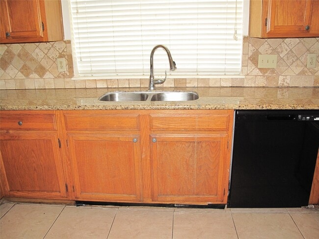 Photo - 2526 Doverglen Dr