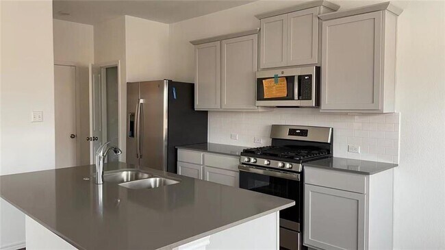 Photo - 109 Canley Lp