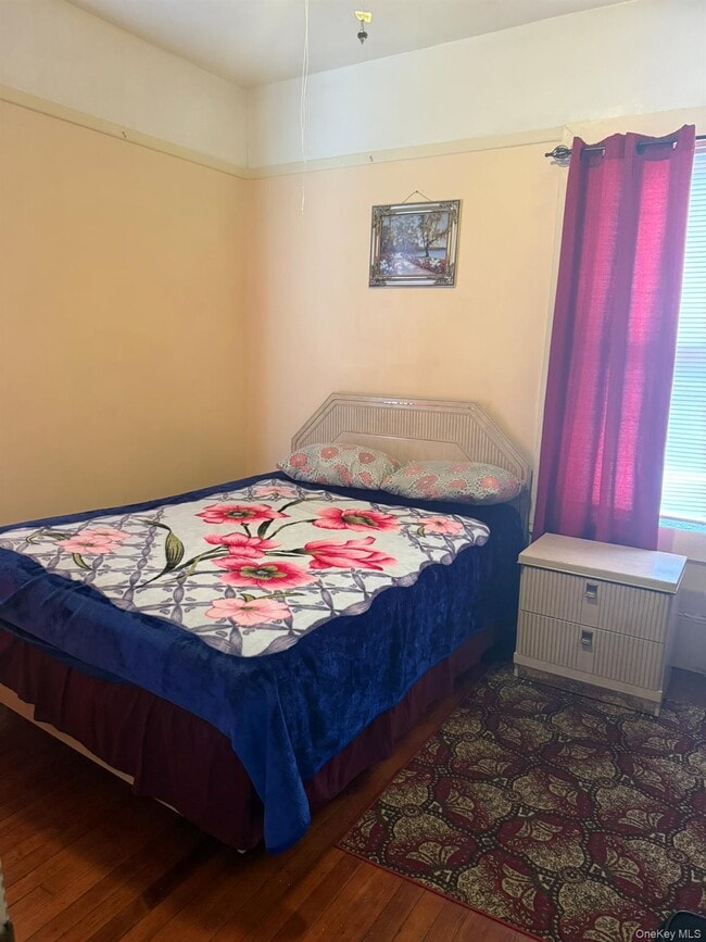 Photo - 610 E 26th St