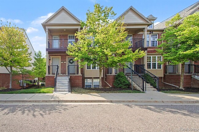 Building Photo - 27909 Hopkins Dr