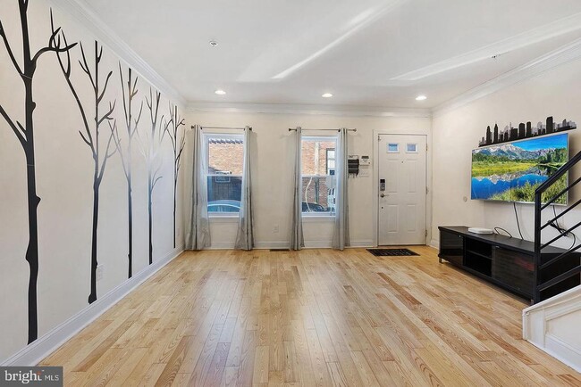 Building Photo - 1347 S 20th St Rental