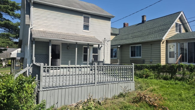 Photo - 4745 Blythin Rd