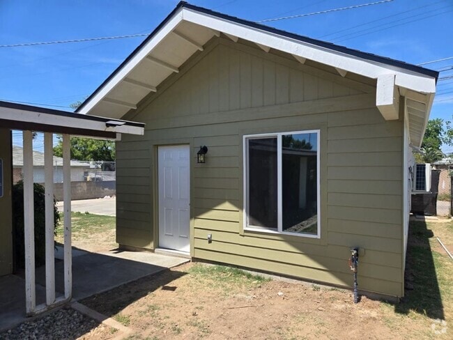 Building Photo - 3421 E McKinley Ave Unit 3421 E Micknley ADU Rental