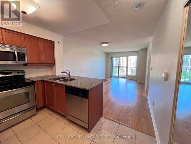 Photo - 185 Oneida Crescent Unit 1016