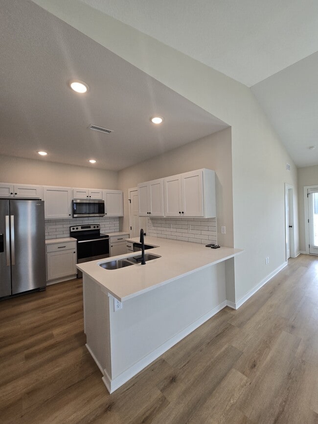 Photo - 12195 Fennec