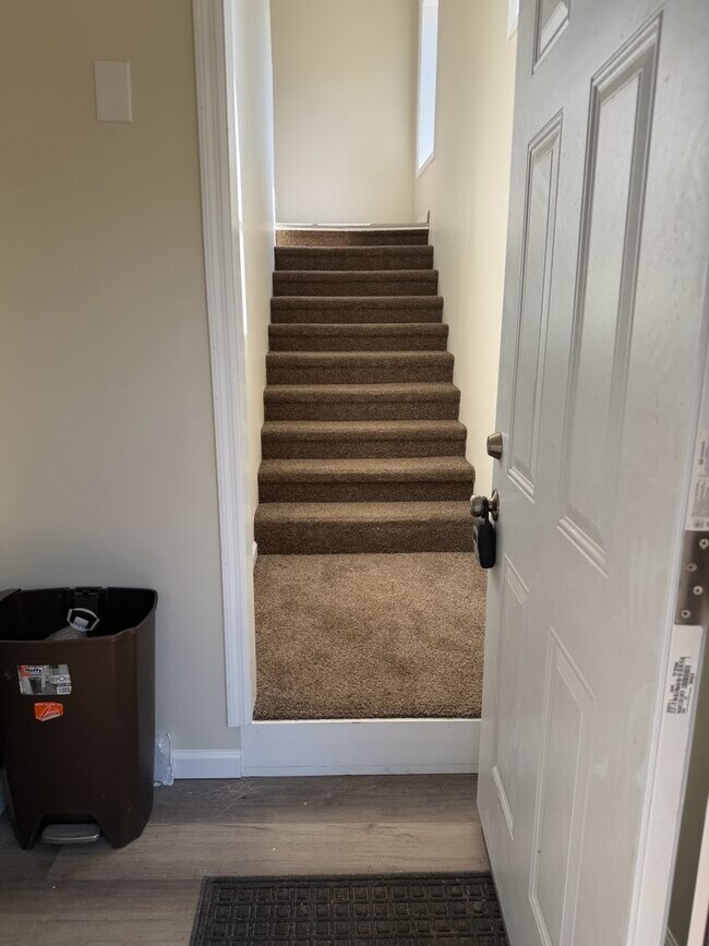 Photo - 808 Annie Pearle Ln