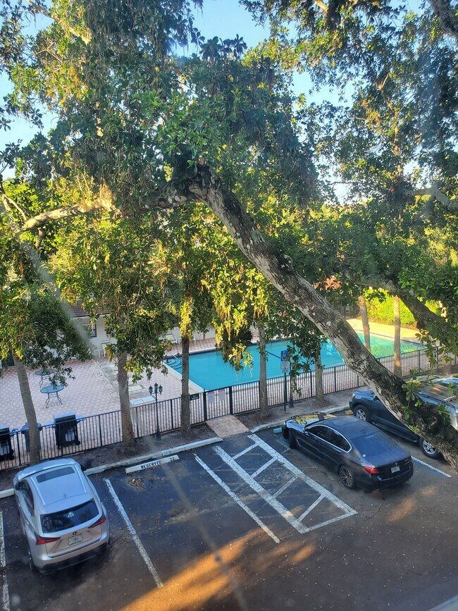 6700 Cypress Rd Unit 306