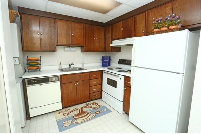 Clover Tree Apartments