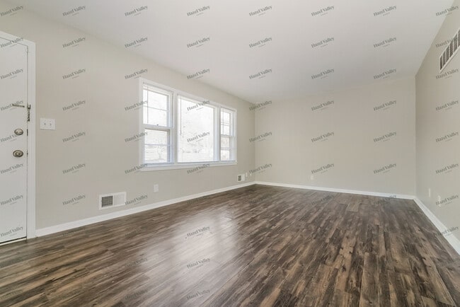 Photo - 5507 N Lydia Ave