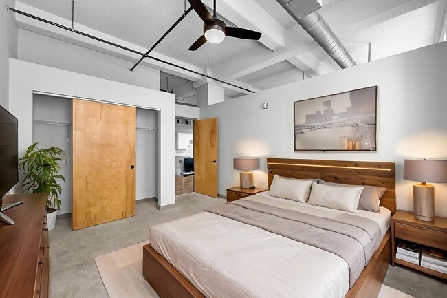 Building Photo - Library Lofts