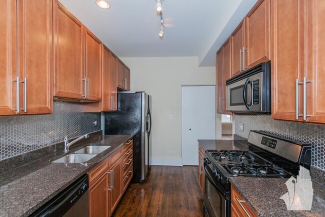 Photo - 3453 N Wolcott Ave Condo Unit 3449-2