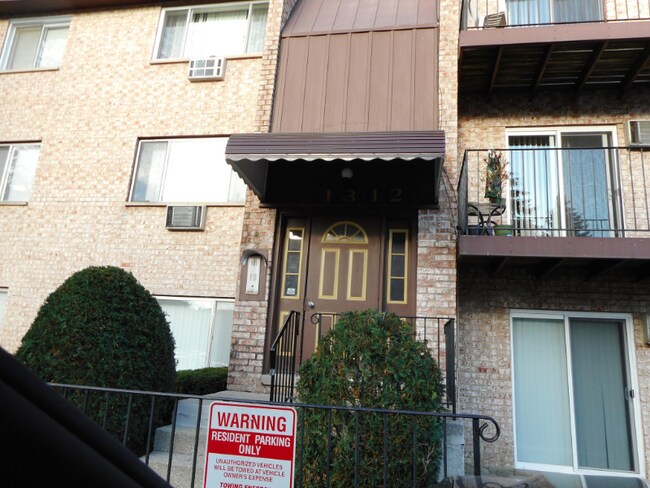 Photo - 1312 S Sir Galahad Ln Apartamento Unidad 1A