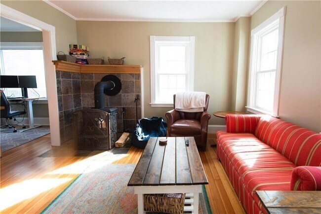 Photo - 21 Congdon Ave