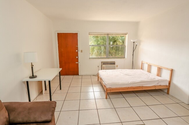 Building Photo - 1250 S Alhambra Cir Unit # 12A
