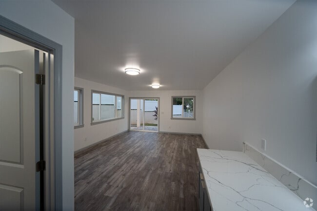 Building Photo - 418 Halemaumau St Unit Studio Room Rental