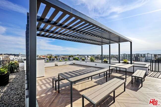 Photo - 3657 Motor Ave Unit 101