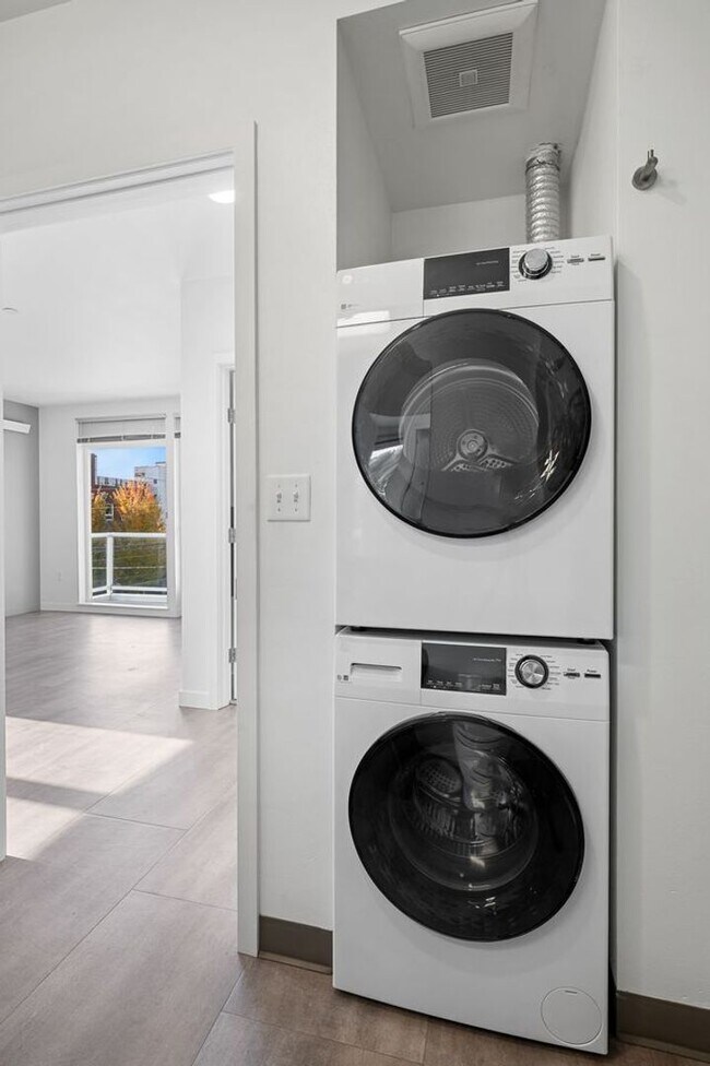 Photo - CRN Crane Interbay Apartments