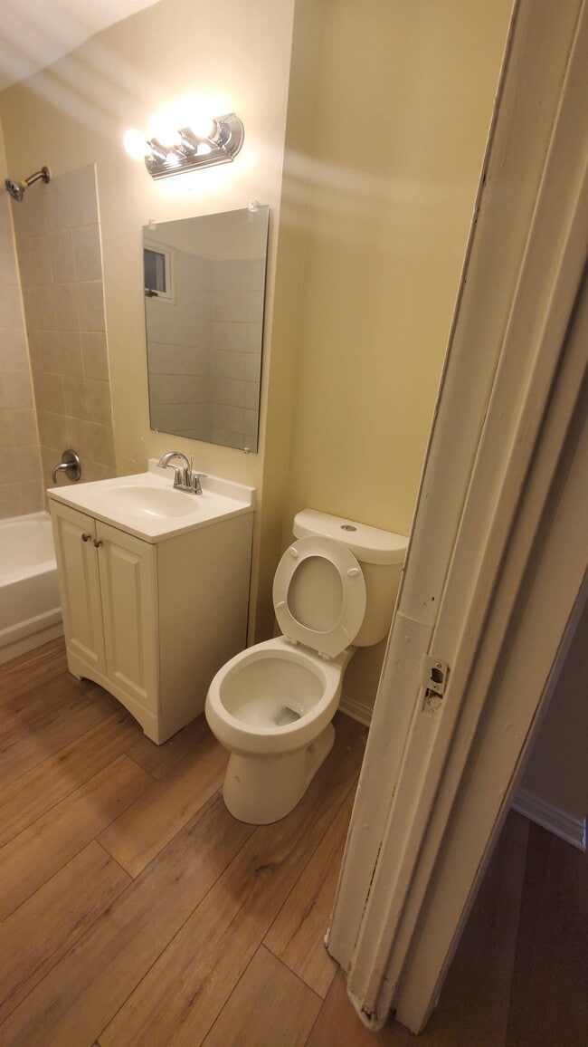Photo - 3933 N Kitley Ave