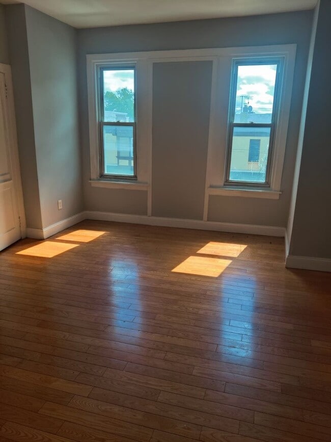 403 E Rockland St Unidad 2nd floor