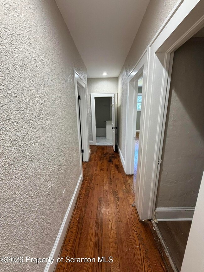 Photo - 406 W Lackawanna Ave