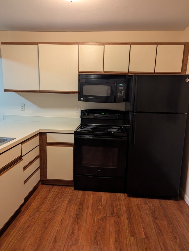 Building Photo - 4063 Oneida St