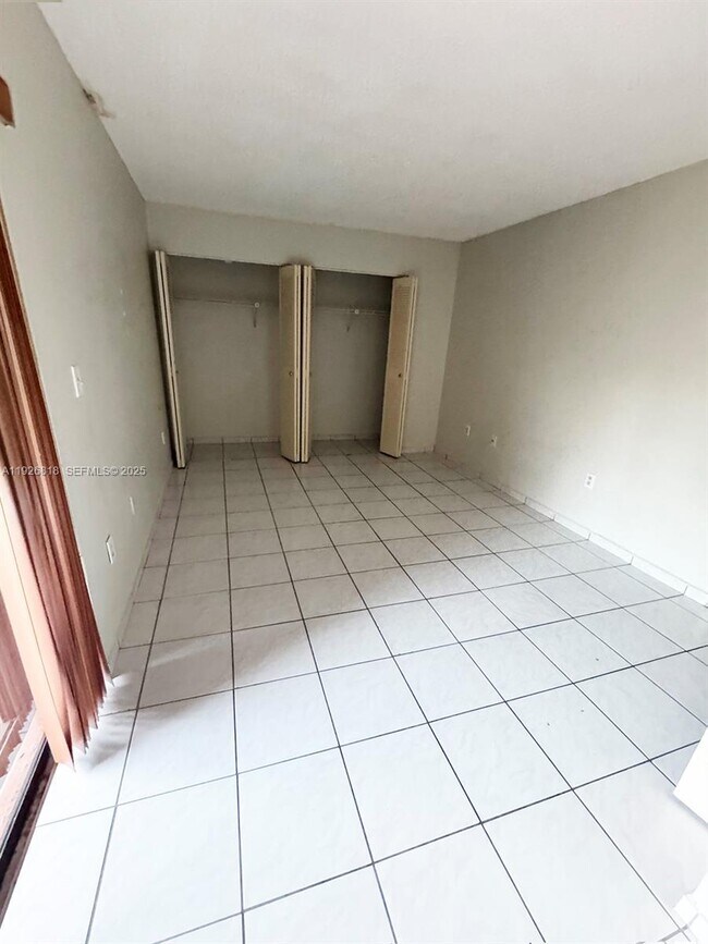 Photo - 400 W Park Dr Unit 202