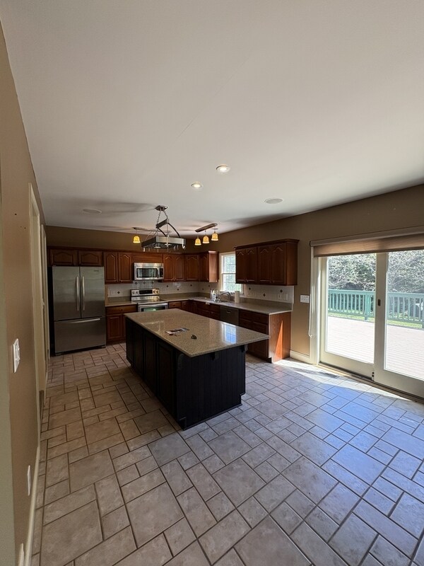 6108 N Willow Pond Dr