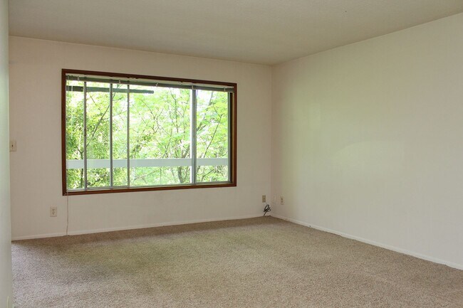 Photo - 1001 SW Woods St Unit 2