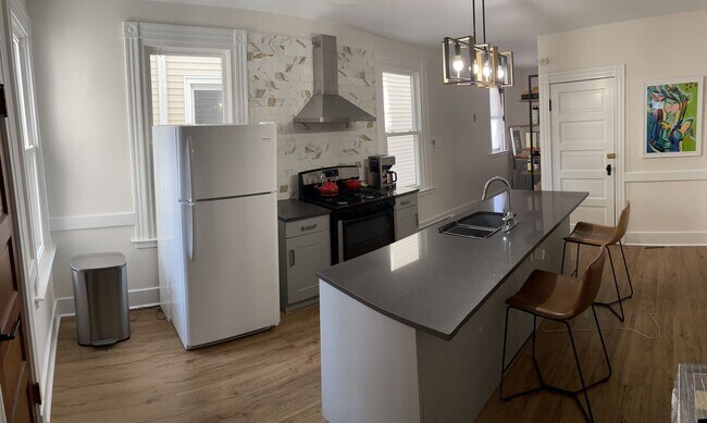 Building Photo - 86-88 Mechanic St Unit #1