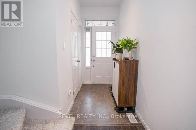 Photo - 21 Diana Ave