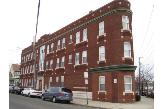 Photo - Redstone Apartments