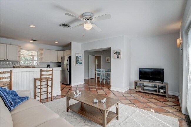 Photo - 515 SW 9th St Unidad 513