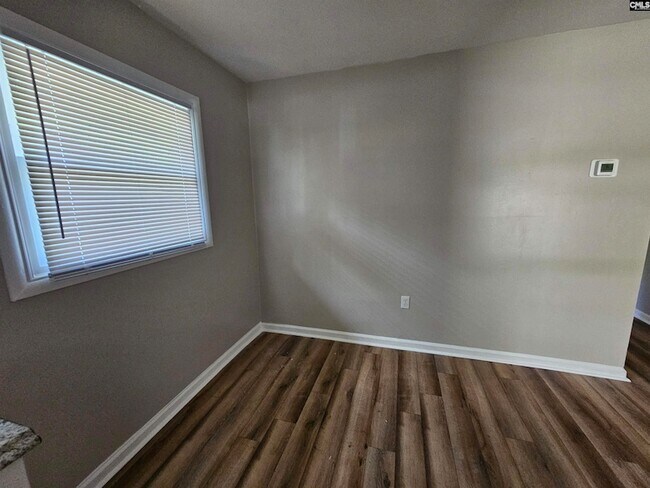 Photo - 3801 Water St