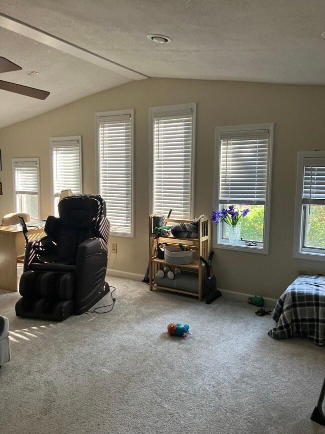 Photo - 2080 Town Rd 544