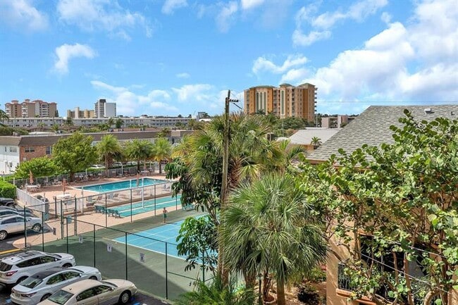 Photo - 1009 N Ocean Blvd Unidad 509
