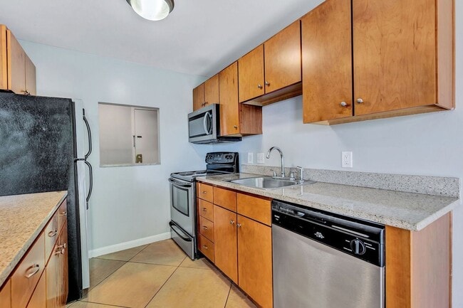 Photo - Linwood Towers