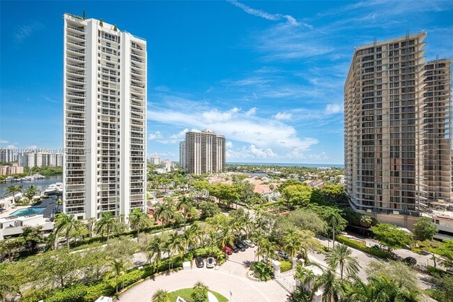 Photo - 19400 Turnberry Way Condo Unit 932