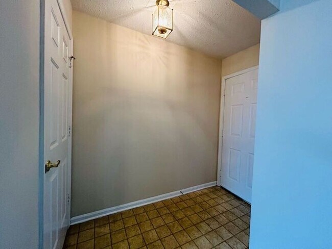 Photo - 107 Prosperity Ave SE Unidad #E