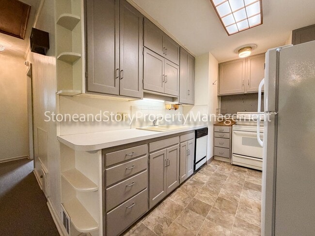 Photo - 1726 SW Medford Ave