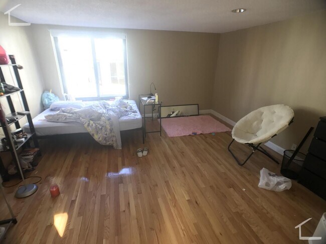 Photo - HOT ALLSTON LISTING!!!!