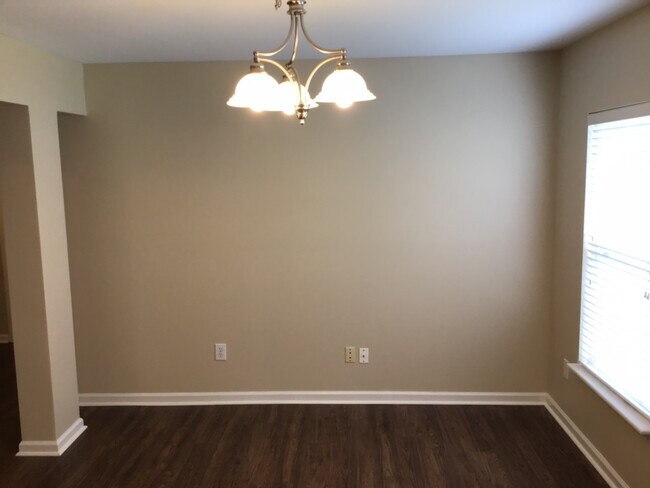 Photo - 5069 Carrington Ct