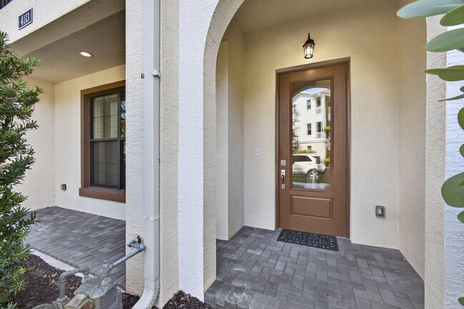 Photo - 4113 Faraday Wy