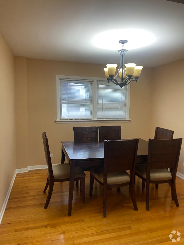 Building Photo - 5249 S Kilpatrick Ave Rental