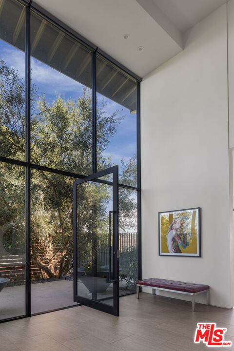 3337 Beverly Ranch Rd
